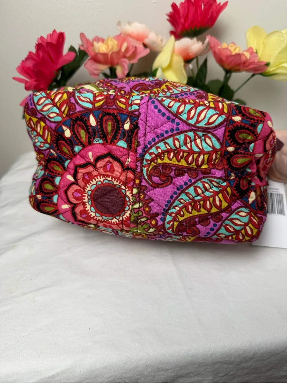 NWT Vera Bradley Resort Medallion Travel Cosmetic Bag Retired Pattern - Picture 7 of 11